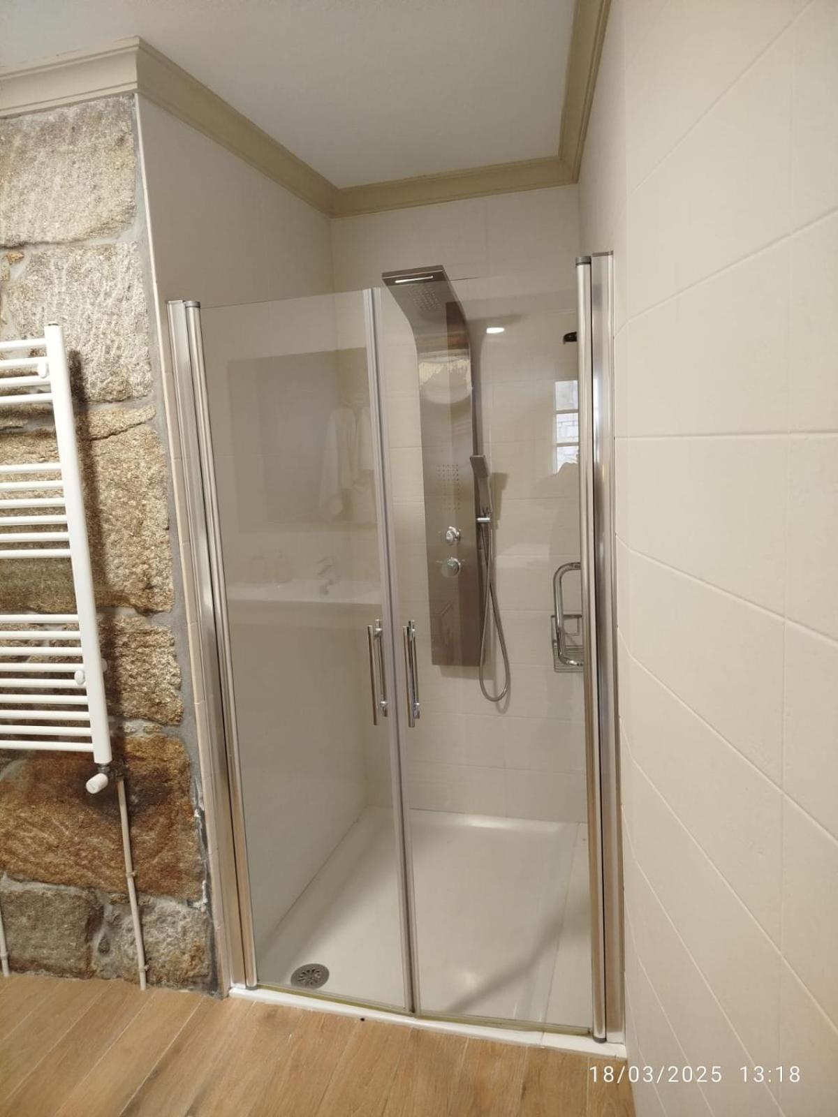 O Apartamento Do Xanza, Ideal Para Parejas Adaptado Movilidad Reducida Meis المظهر الخارجي الصورة